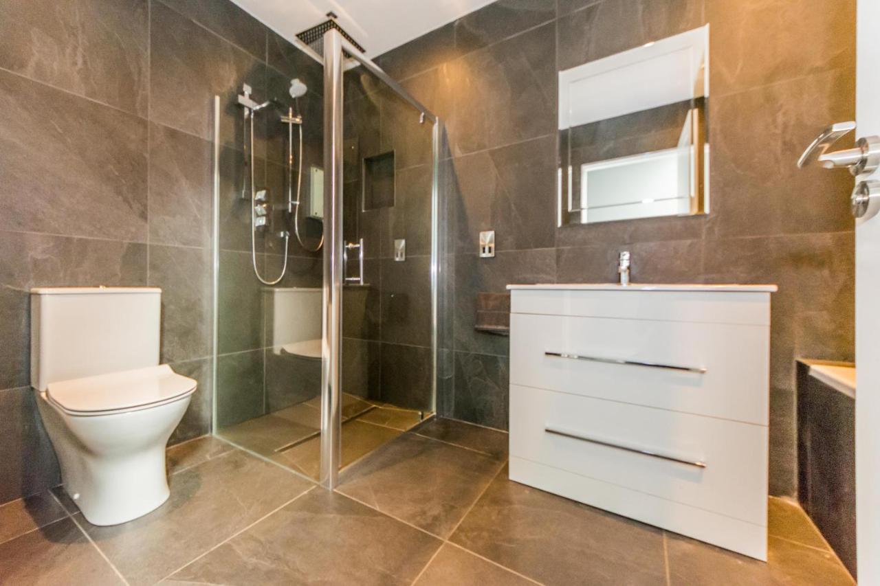 River Views,Kinsale, Hosted By Exquisite Holiday Homes, Sleeps 26 科克 外观 照片