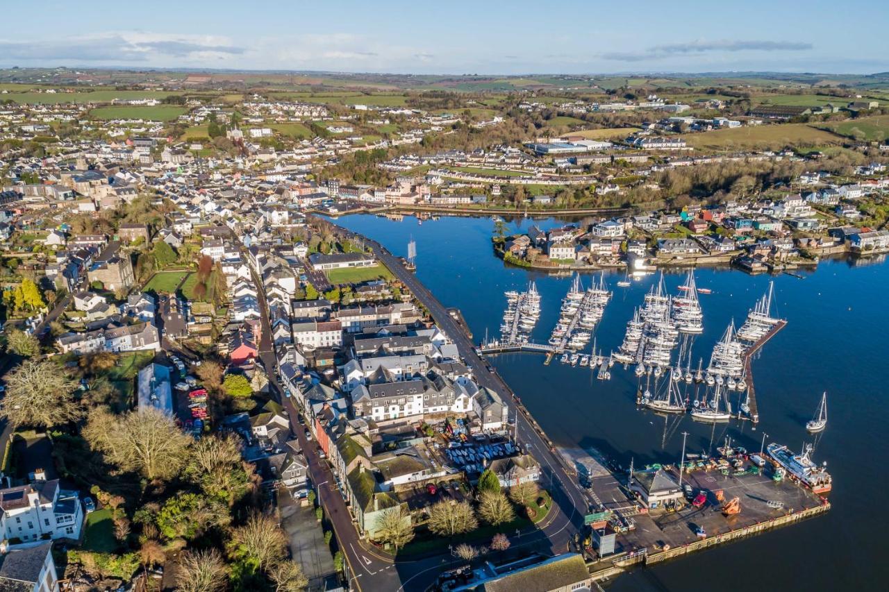River Views,Kinsale, Hosted By Exquisite Holiday Homes, Sleeps 26 科克 外观 照片