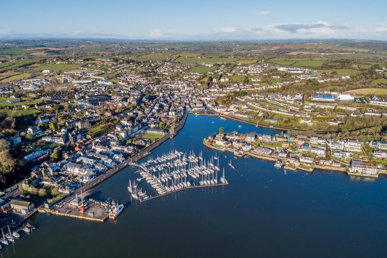 River Views,Kinsale, Hosted By Exquisite Holiday Homes, Sleeps 26 科克 外观 照片